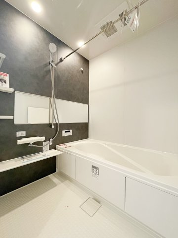 新築戸建・新築建売　福島市泉　清水小・清水中　ZEH水準住宅の浴室|浴室乾燥機付きで雨の日や花粉の時期でも室内干しができるので安心です！