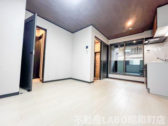 ジェイクラン高見の内装