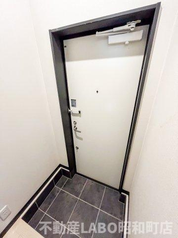 ジェイクラン高見の玄関