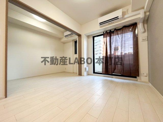 スプランディッド難波キャトルの居間・リビング