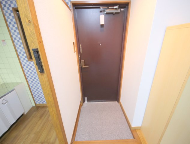 エイムハイツ湯船の玄関