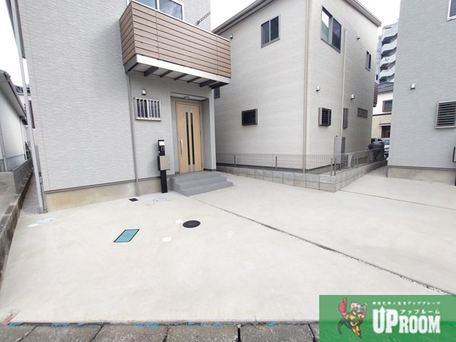 古知野町杉山貸家　A棟の駐車場