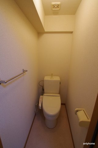 メゾン扇町　仲介手数料無料のトイレ