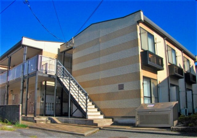 レオパレスアクシス