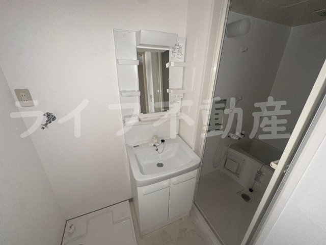 シャトー西村の独立洗面台