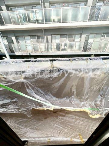 大阪市西成区梅南３丁目のテラスのバルコニー