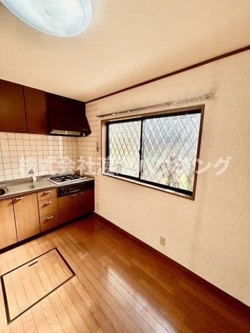 大阪市西成区梅南３丁目のテラスのその他|窓