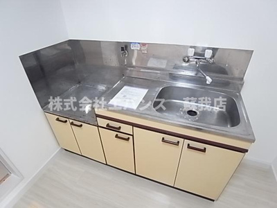 【キッチン】 | プチシャトー若草 | きれいなキッチンです