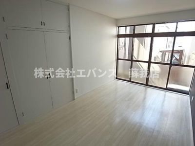 【寝室】 | プチシャトー若草 | 寝室にいかがでしょうか