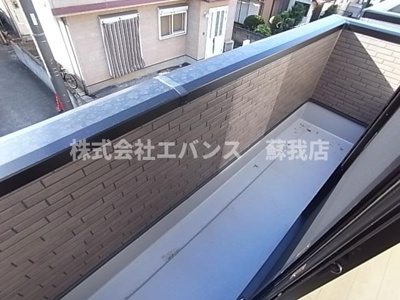【バルコニー】 | Kolet千葉大巌寺町 | 暖かな日差しのふりそそぐバルコニー
