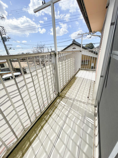 下野市磯部　4ＬＤＫ　中古住宅のバルコニー