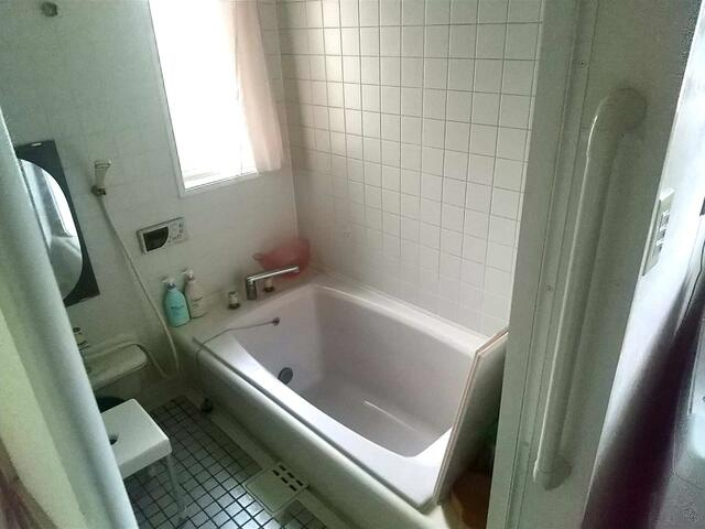 下野市緑5丁目　4ＬＤＫ　中古住宅の浴室