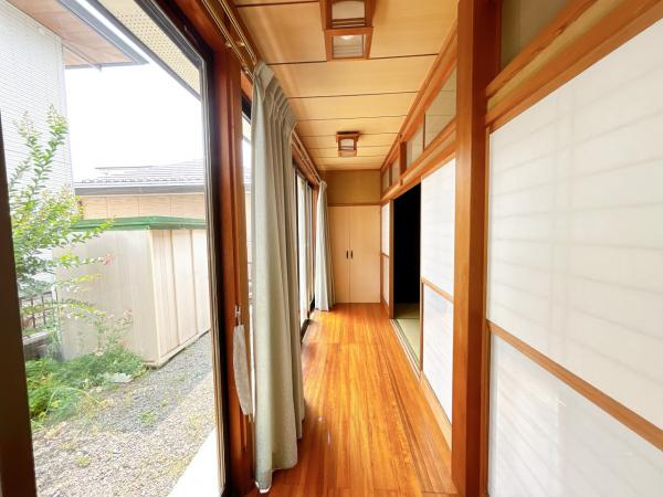 下野市文教２丁目　3ＳＤＫ　中古住宅のその他|【現況販売】広縁の写真です。