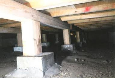 下野市笹原　5ＬＤＫ　中古住宅の駐車場