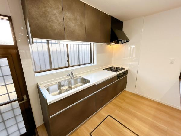 下野市笹原　5ＬＤＫ　中古住宅のキッチン