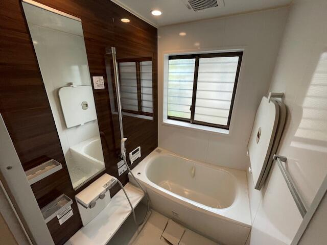 下野市祇園４丁目　4ＬＤＫ　中古住宅の浴室|２０１４年に入れ替えました