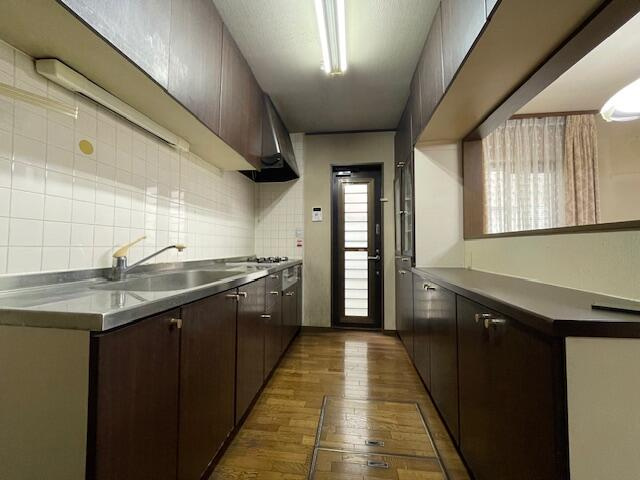 下野市祇園４丁目　4ＬＤＫ　中古住宅のキッチン