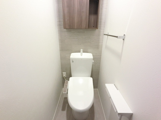 マヌールのトイレ|温水洗浄暖房便座