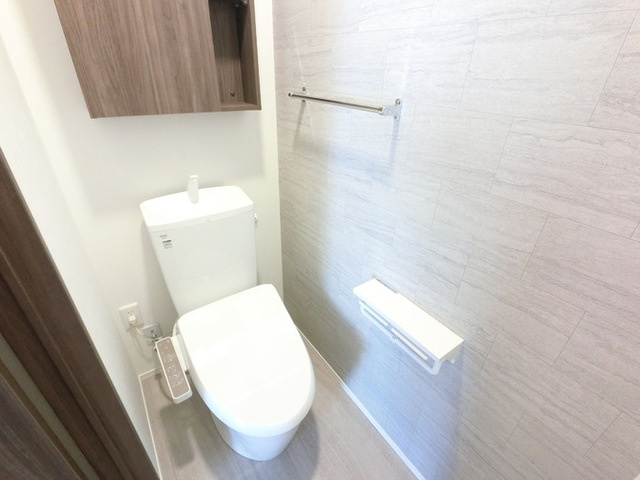 マヌールのトイレ|温水洗浄暖房便座