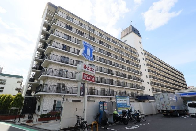 秀和幡ケ谷レジデンスの外観