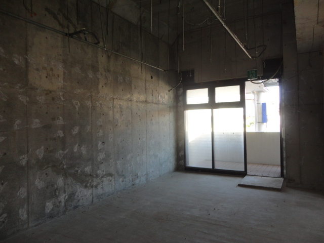 北葛城郡上牧町片岡台１丁目の店舗事務所の内装