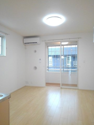 リブレ本郷Ⅱの居間・リビング|使いやすい居間です