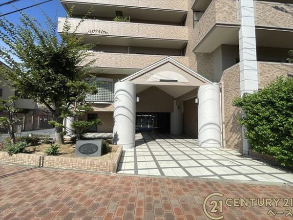 ローレルコート国分旭ケ丘のその他|■現地撮影写真■ こちらはマンション正面出入口です。