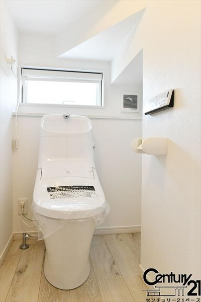 北葛城郡河合町広瀬台１丁目 ／新築一戸建の内観：施工例|■ウォシュレット完備！トルネード洗浄・フチなし形状でお手入れも楽々ですね！■