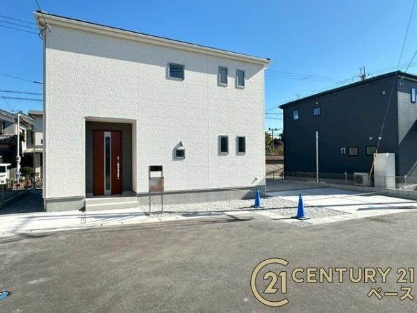 リーブルガーデン長柄町 ２号棟 ／新築一戸建の駐車場|■現地撮影写真■駐車スペース２台分完備！