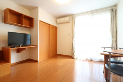 【居間・リビング】 | レオパレスＮｏｒｔｈＲｉｖｅｒ | 退寮をお考えの方には家具家電付きがおススメ！