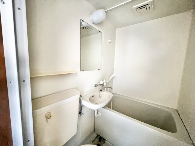 T＆Tビルの洗面所