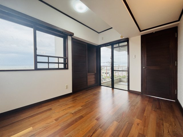 〇ファイン宜野湾の洋室