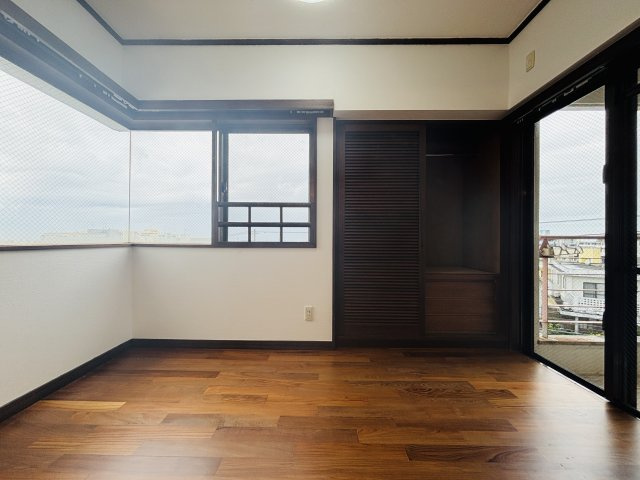 〇ファイン宜野湾の洋室