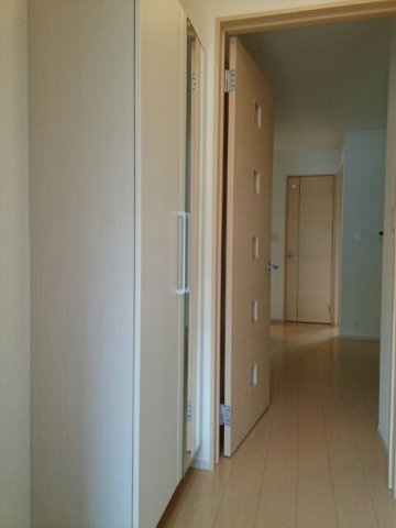 アビタシオン　ミニヨンの玄関