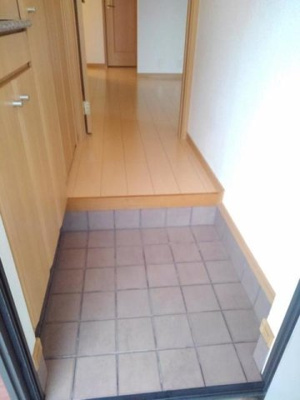 【玄関】 | フローラルアメニティーＡ