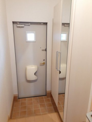 【玄関】 | グローリーラビーンＡ