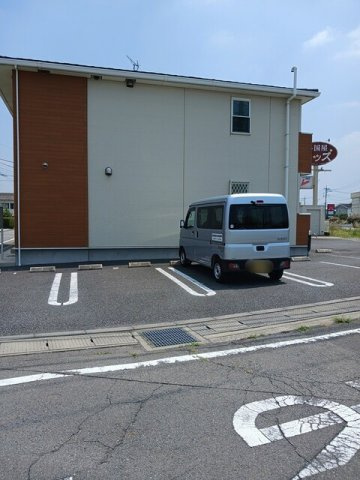 サンシャインの駐車場