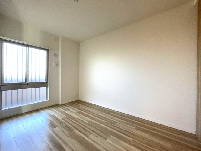 アルファステイツ老松小南の洋室|6.0帖の洋室です。