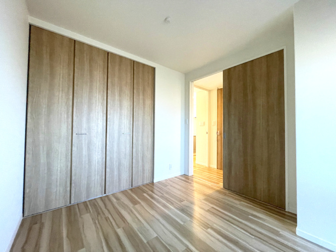 アルファステイツ老松小南の洋室|6.0帖の洋室です。