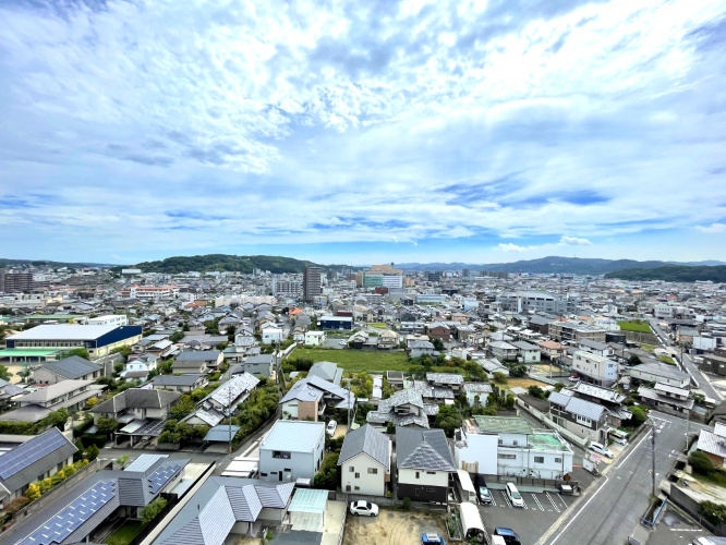 アルファステイツ老松小南の展望|バルコニーからの眺望です。14階のため、眺望も良好です。