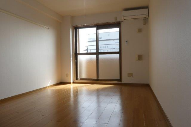 プラシード倉敷の居間・リビング|洋室