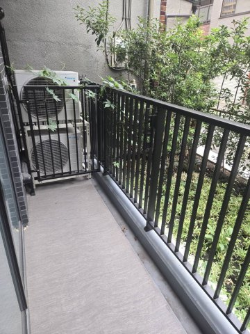 アスブルーム奥浅草のバルコニー