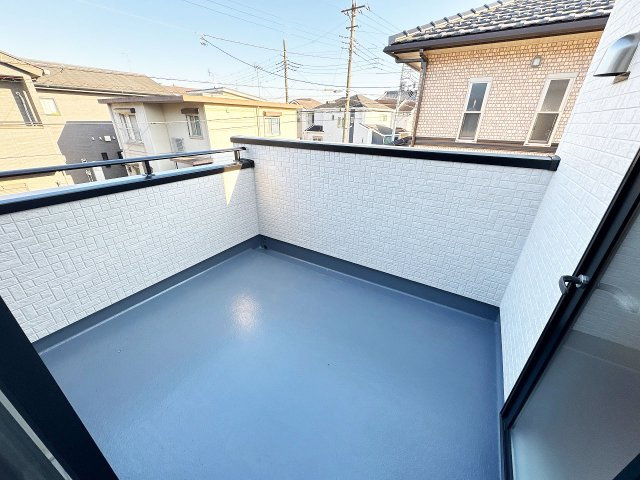 【バルコニー】 | 川越市砂新田1丁目　新築一戸建住宅　全2棟　(ふじみ野店) | 使い勝手の良いゆとりあるバルコニーです。