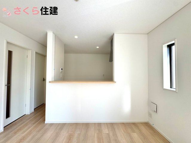 クレイドルガーデン　宇都宮市峰第６　１号棟のキッチン|家族の会話が弾み、お料理の間も子どもに目配りが出来る対面式カウンターキッチン♪
