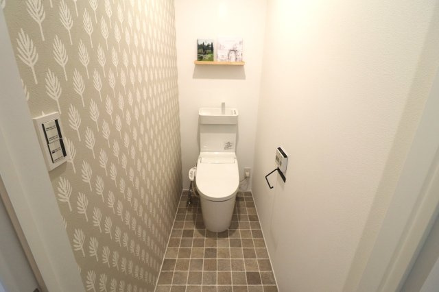 前橋市江木町モデルハウス物件　＃北欧風　＃FIKA　＃16のトイレ|2Fトイレ　2Fにもトイレがあるので朝のトイレ渋滞も解消です！夜は下まで降りなくても大丈夫！