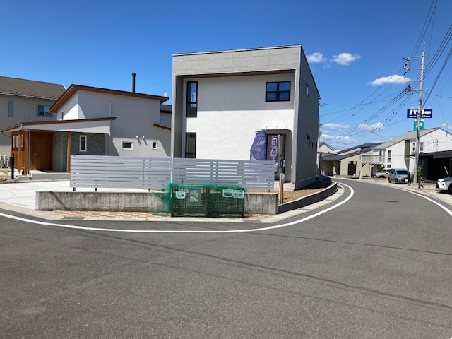 前橋市江木町モデルハウス物件　＃北欧風　＃FIKA　＃16の外観|角地で陽当たり良好◎
隣家も離れているので静かな暮らしが実現できます。