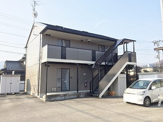 遠野市早瀬町３丁目のアパート