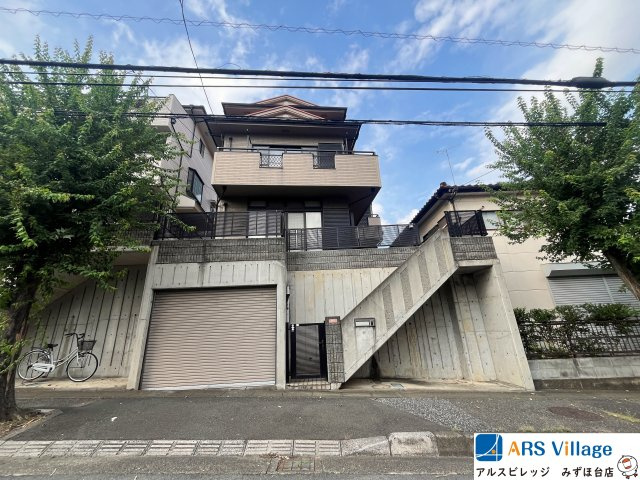 富士見市針ケ谷１丁目の中古一戸建の外観