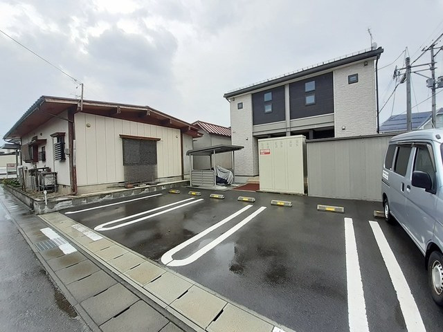 ＮＥＷ　プラシード　Ｒの駐車場|駐車場