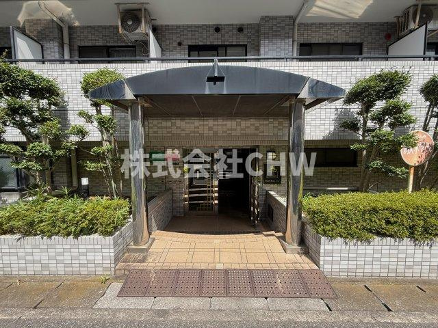 フジマンション末広のエントランス|毎日通るエントランスはこのようになっています